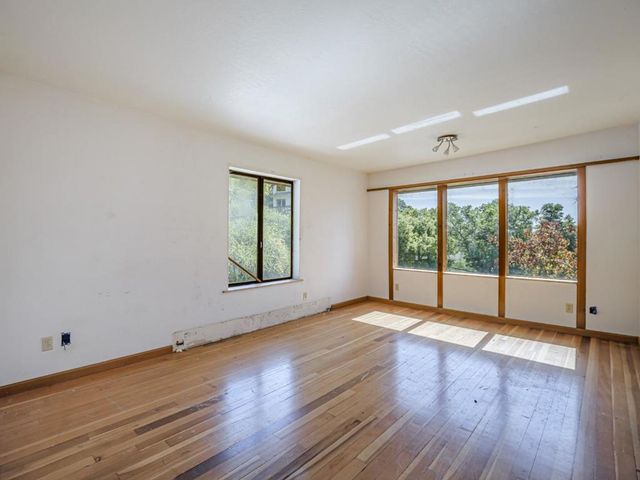 2004 Ocean Street, Santa Cruz, CA 95060