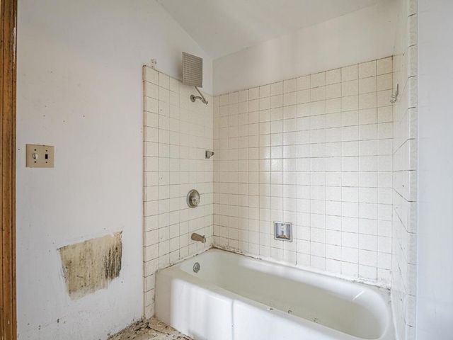 2004 Ocean Street, Santa Cruz, CA 95060