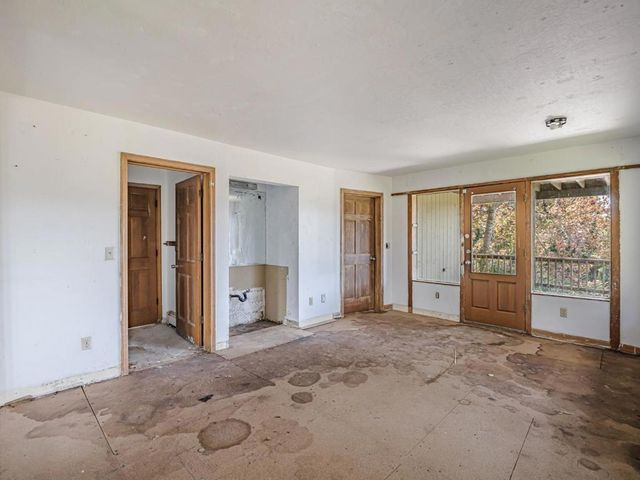 2004 Ocean Street, Santa Cruz, CA 95060