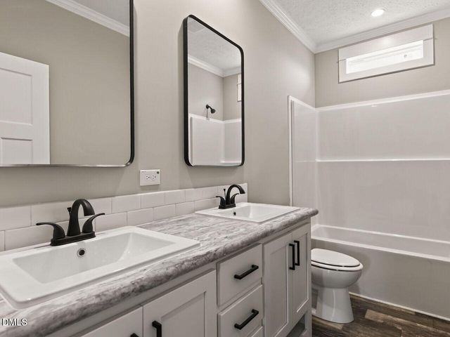 575 Crockers Nub Road, Middlesex, NC 27557