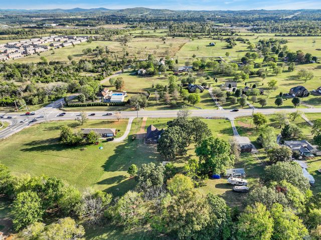 2555 Leeville Pike, Lebanon, TN 37090