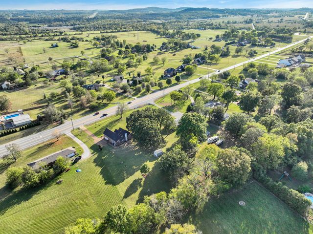 2555 Leeville Pike, Lebanon, TN 37090