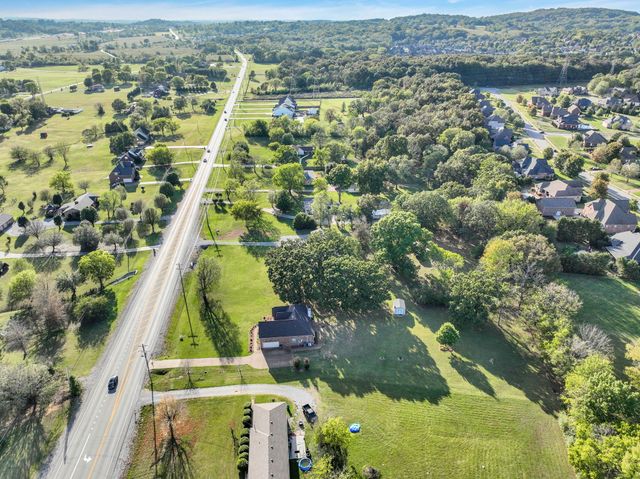 2555 Leeville Pike, Lebanon, TN 37090