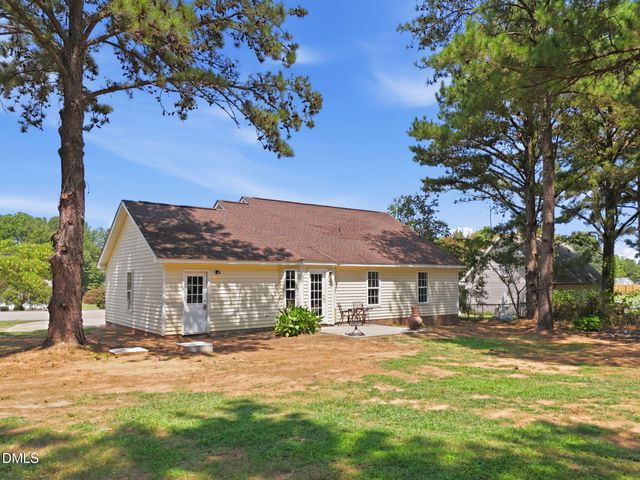 130 Stillmeadow Drive, Louisburg, NC 27549