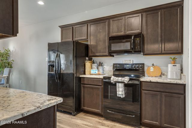 212 Burndap Way, Lafayette, LA 70507