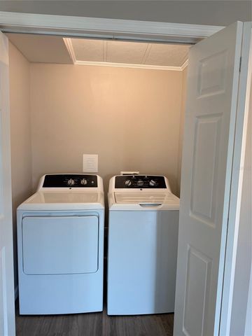 363 LONGWOOD DRIVE, Venice, FL 34285