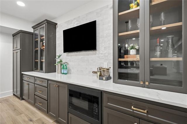 10309 W 173rd Street, Overland Park, KS 66221