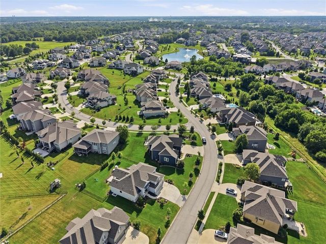 10309 W 173rd Street, Overland Park, KS 66221