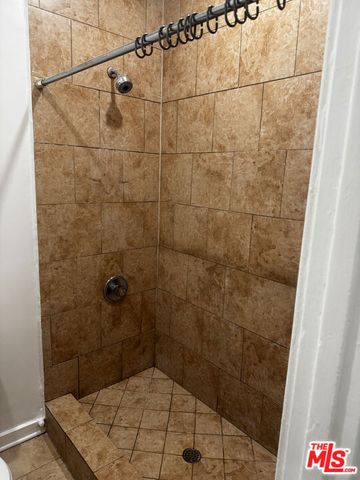5347 Monroe Street 2, Los Angeles, CA 90038