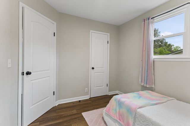 3908 Cedar St, Centerville, TN 37033