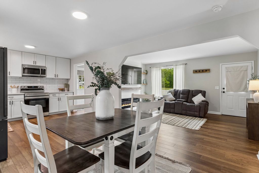 3908 Cedar St, Centerville, TN 37033