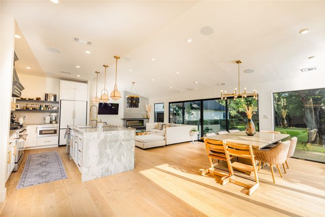 4195 Valley Ridge Road, Dallas, TX 75220