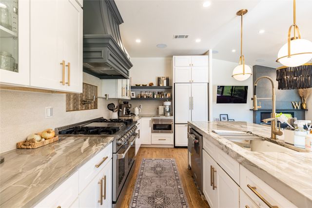 4195 Valley Ridge Road, Dallas, TX 75220