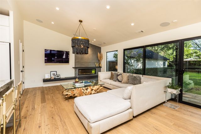 4195 Valley Ridge Road, Dallas, TX 75220