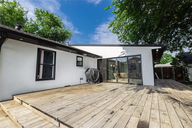 4195 Valley Ridge Road, Dallas, TX 75220