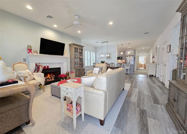 20 Bayard Drive, Great River, NY 11730