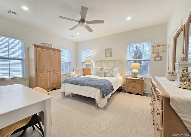 20 Bayard Drive, Great River, NY 11730