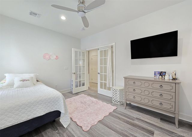 20 Bayard Drive, Great River, NY 11730