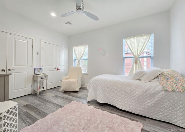 20 Bayard Drive, Great River, NY 11730