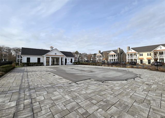 20 Bayard Drive, Great River, NY 11730