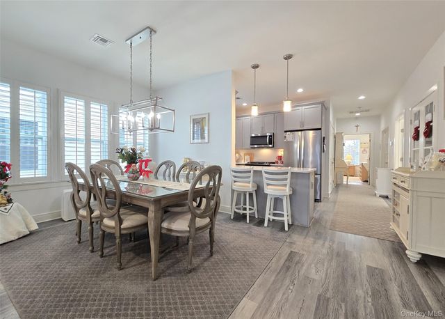 20 Bayard Drive, Great River, NY 11730