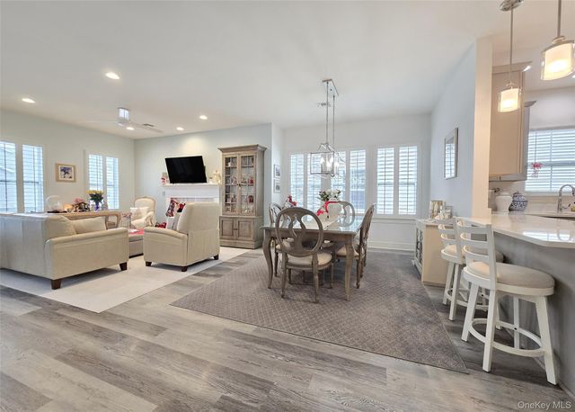 20 Bayard Drive, Great River, NY 11730