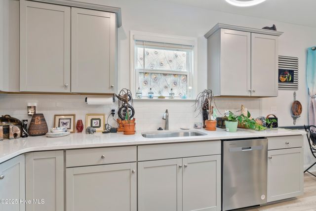 9410 Barnstormer Drive, Calabash, NC 28467