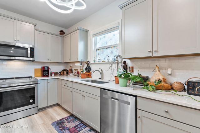 9410 Barnstormer Drive, Calabash, NC 28467