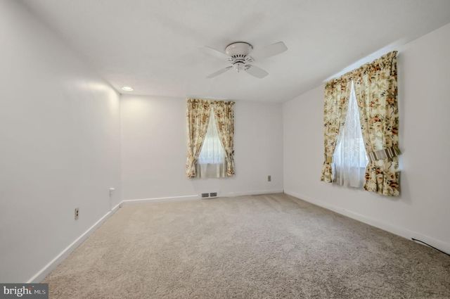 33 RICHARD AVE, Wilmington, DE 19805