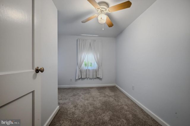 33 RICHARD AVE, Wilmington, DE 19805