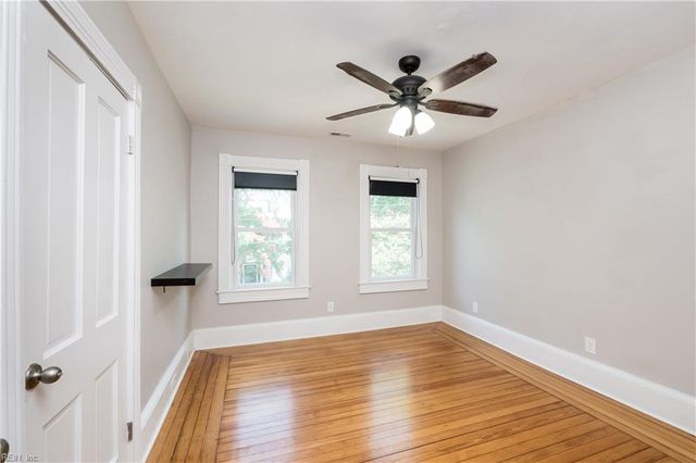 102 Bruce PL, Portsmouth, VA 23707