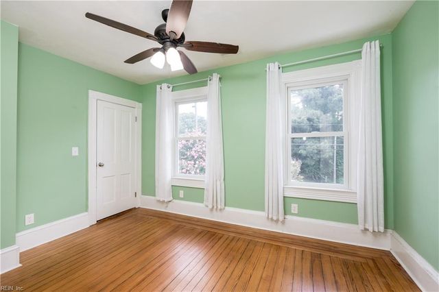 102 Bruce PL, Portsmouth, VA 23707