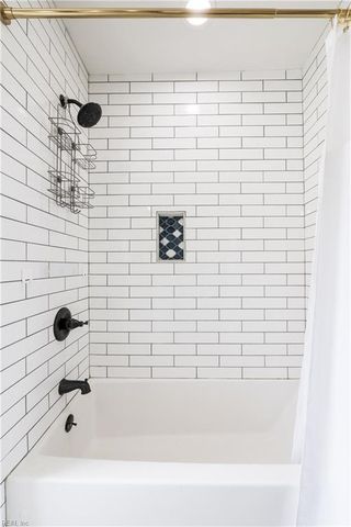 102 Bruce PL, Portsmouth, VA 23707