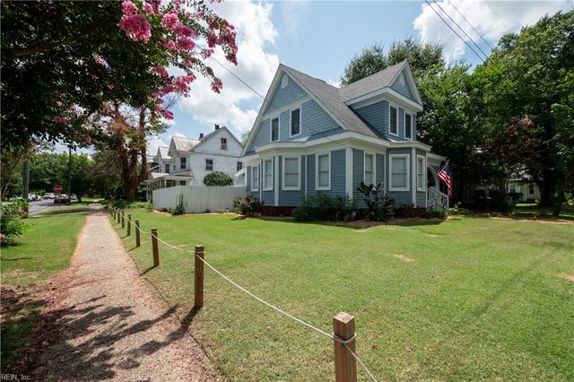 102 Bruce PL, Portsmouth, VA 23707