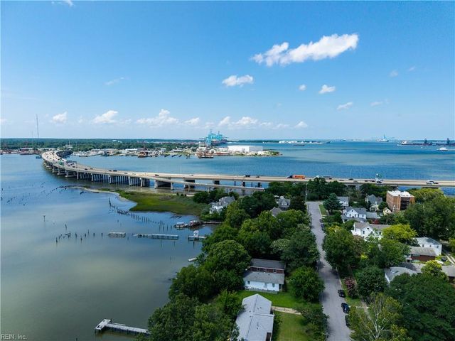 102 Bruce PL, Portsmouth, VA 23707