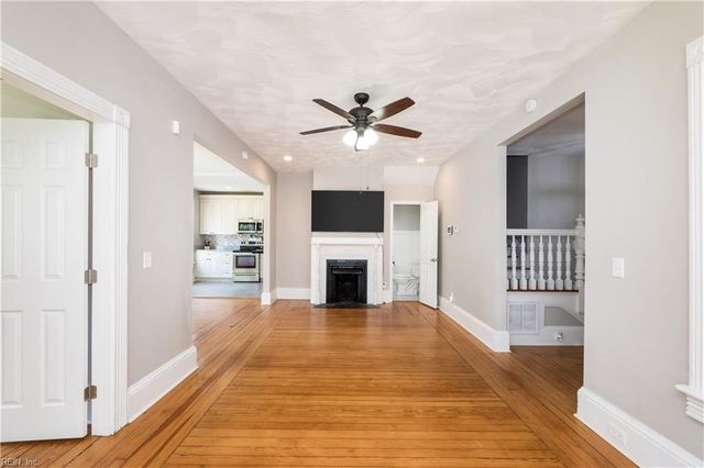 102 Bruce PL, Portsmouth, VA 23707
