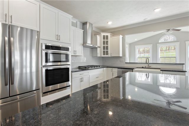 1001 Stonegate Drive, South Fayette, PA 15057