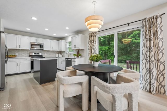 11881 Gatwick View Drive, Fishers, IN 46037