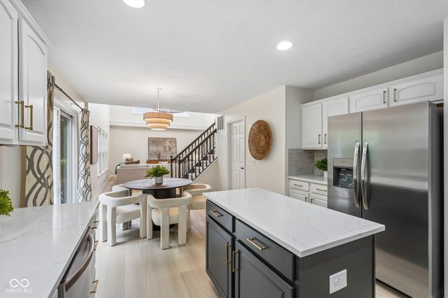 11881 Gatwick View Drive, Fishers, IN 46037