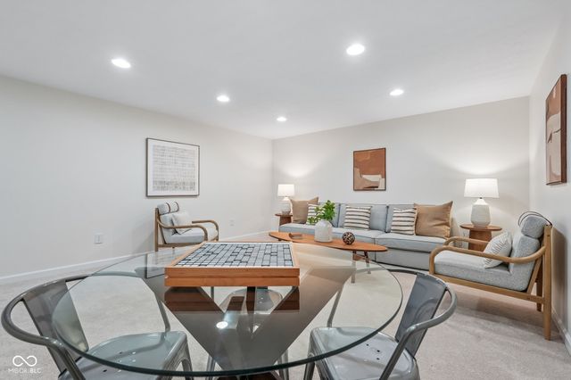 11881 Gatwick View Drive, Fishers, IN 46037