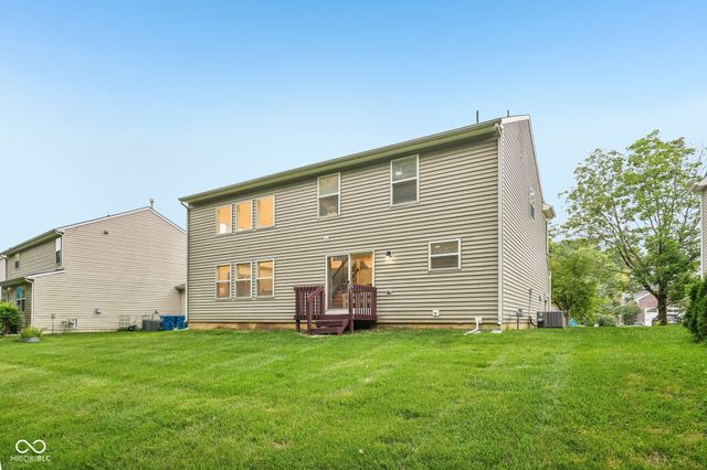 11881 Gatwick View Drive, Fishers, IN 46037