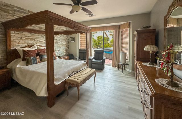 2443 E Nasturtium Street, Oro Valley, AZ 85755