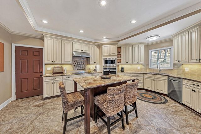 8109 Winterwood TRL, Roanoke, VA 24018