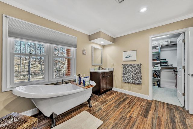 8109 Winterwood TRL, Roanoke, VA 24018