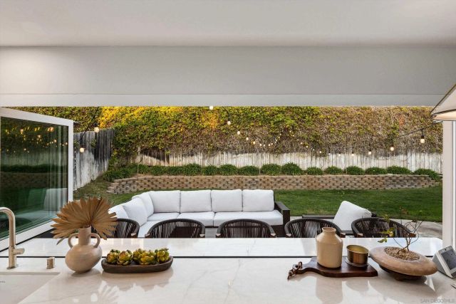 1714 Hicks St, Oceanside, CA 92054