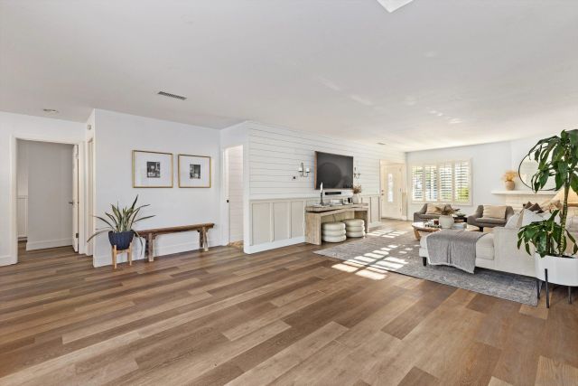 1714 Hicks St, Oceanside, CA 92054