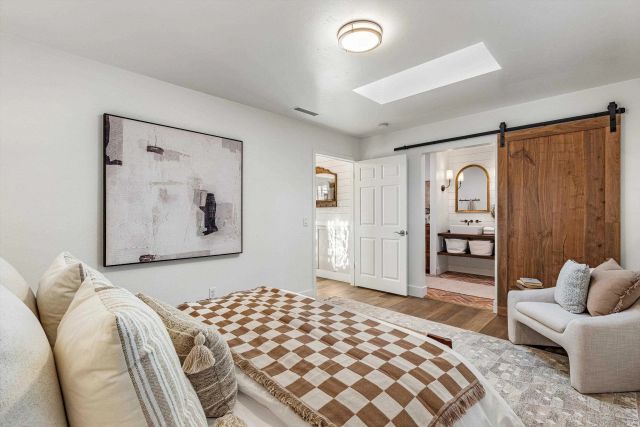 1714 Hicks St, Oceanside, CA 92054