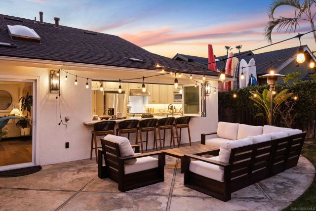 1714 Hicks St, Oceanside, CA 92054