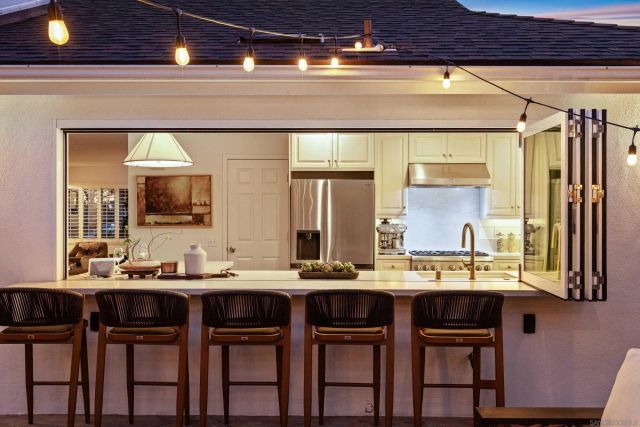 1714 Hicks St, Oceanside, CA 92054