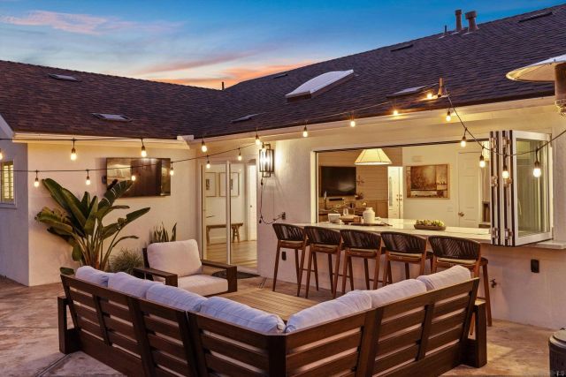 1714 Hicks St, Oceanside, CA 92054